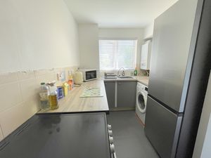 Campernell Close- click for photo gallery